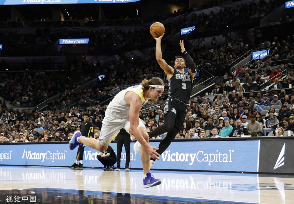 你的林皇，生食之王！林加德在韩国尝试吃活章鱼.