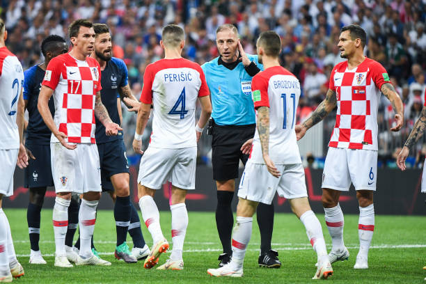 曼联被迫将五名学院青少年带到伦敦，因为他们今天与托特纳姆热刺的冲突，因为他们的恐怖伤害危机.