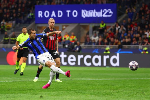 曼联被迫将五名学院青少年带到伦敦，因为他们今天与托特纳姆热刺的冲突，因为他们的恐怖伤害危机.