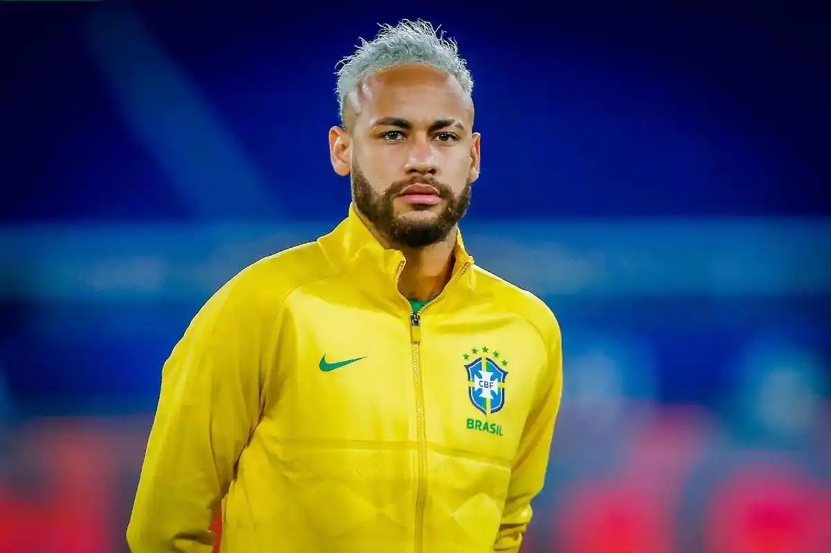 两国球迷对 两国球迷对