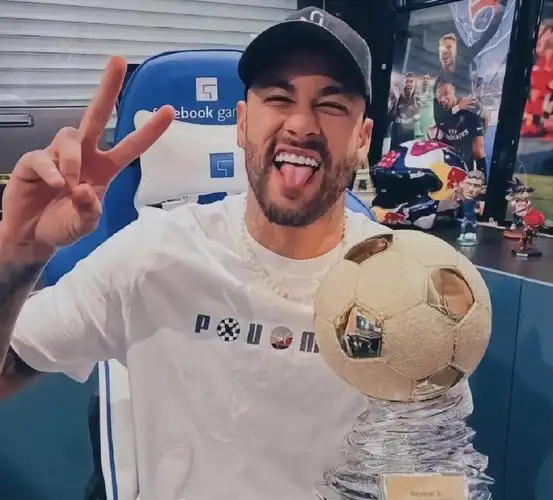 利物浦官方確認球隊後衛馬蒂普因傷賽季報銷.